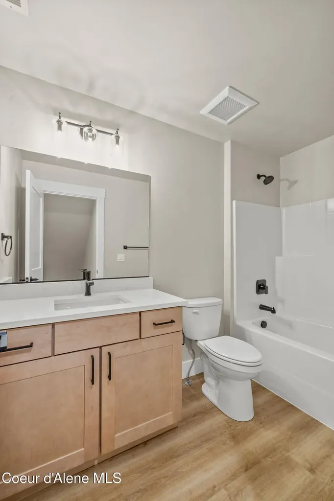 29818 N Archer Road Athol ID 83801