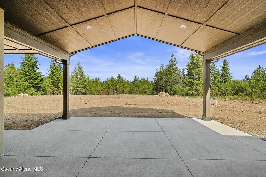 29818 N Archer Road Athol ID 83801