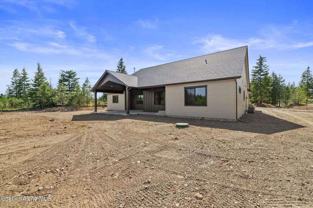 29818 N Archer Road Athol ID 83801