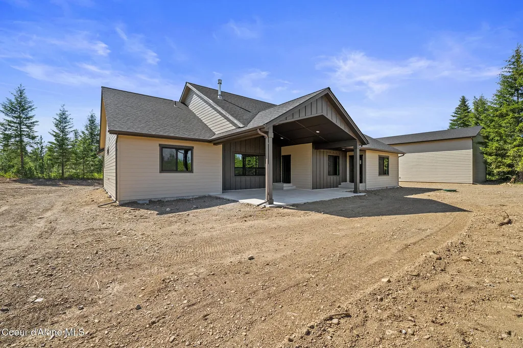 29818 N Archer Road Athol ID 83801