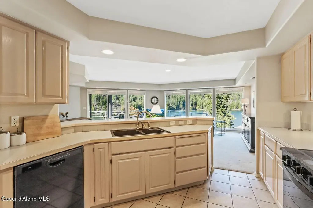 21709 N Viewpoint Drive Rathdrum ID 83858