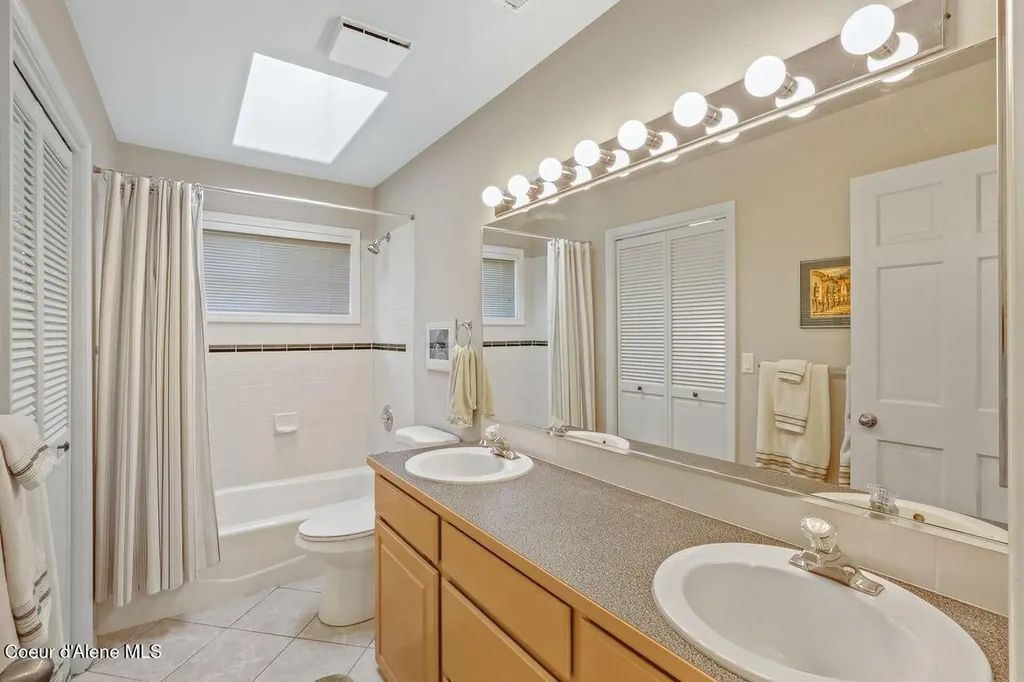 21709 N Viewpoint Drive Rathdrum ID 83858