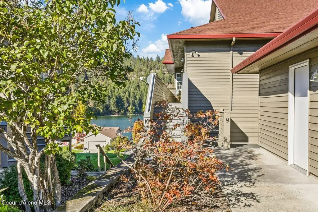 21709 N Viewpoint Drive Rathdrum ID 83858