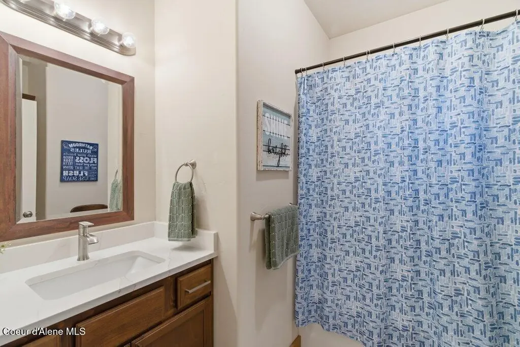 24414 N Wendler Loop Rathdrum ID 83858