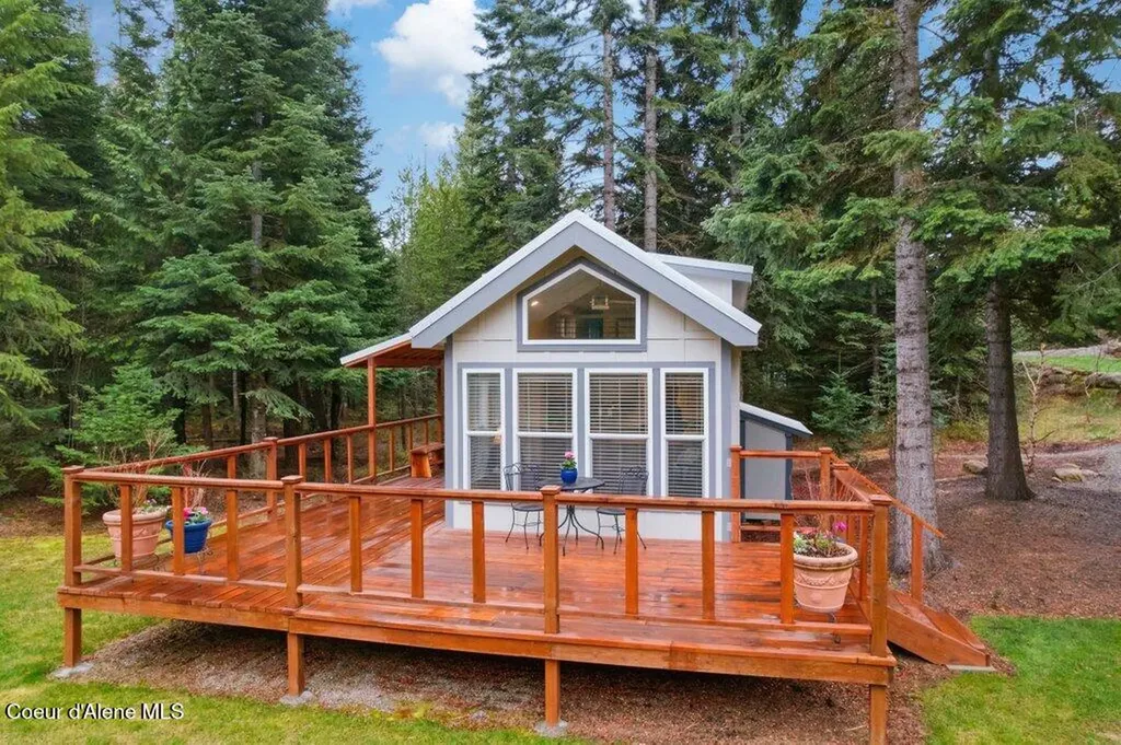 24414 N Wendler Loop Rathdrum ID 83858