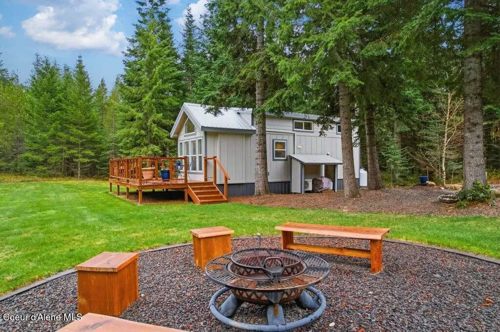 24414 N Wendler Loop Rathdrum ID 83858
