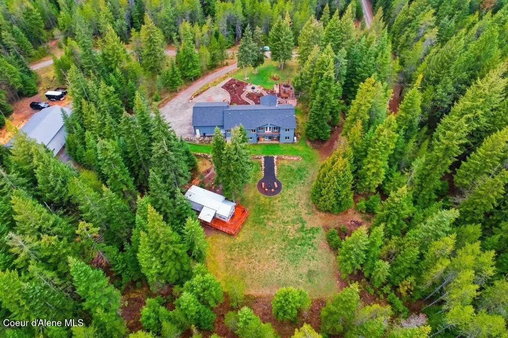 24414 N Wendler Loop Rathdrum ID 83858