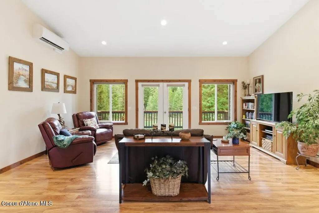 24414 N Wendler Loop Rathdrum ID 83858