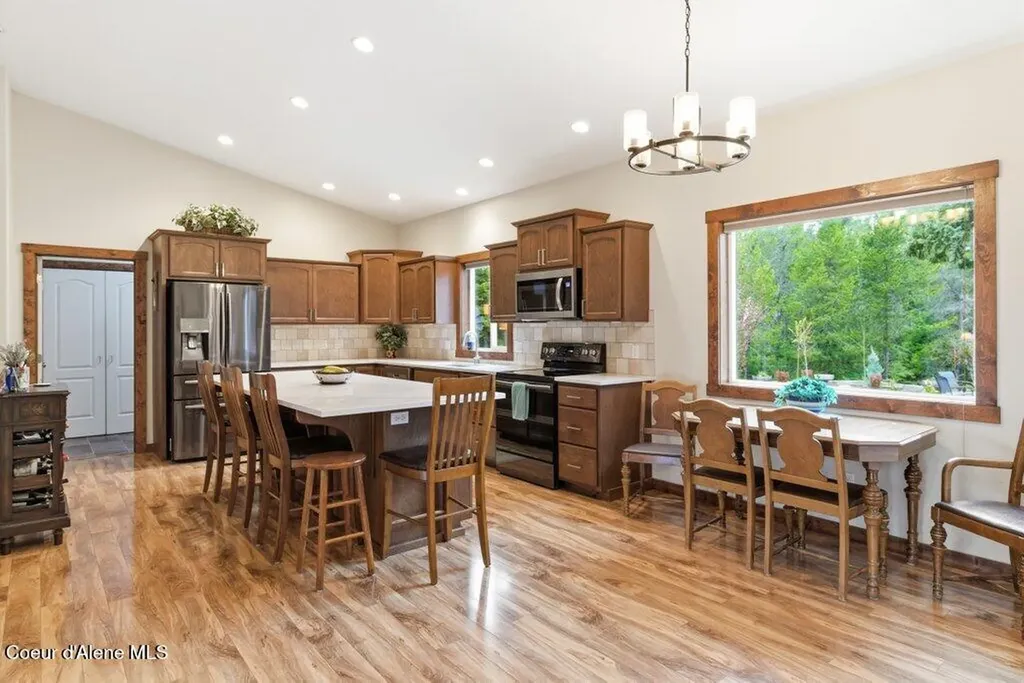 24414 N Wendler Loop Rathdrum ID 83858