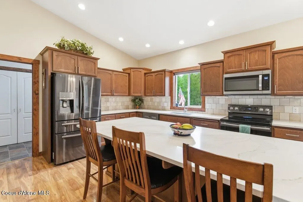 24414 N Wendler Loop Rathdrum ID 83858