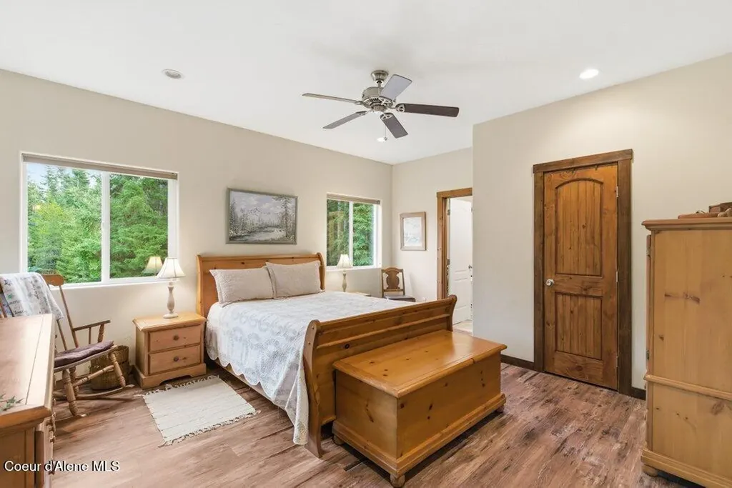 24414 N Wendler Loop Rathdrum ID 83858
