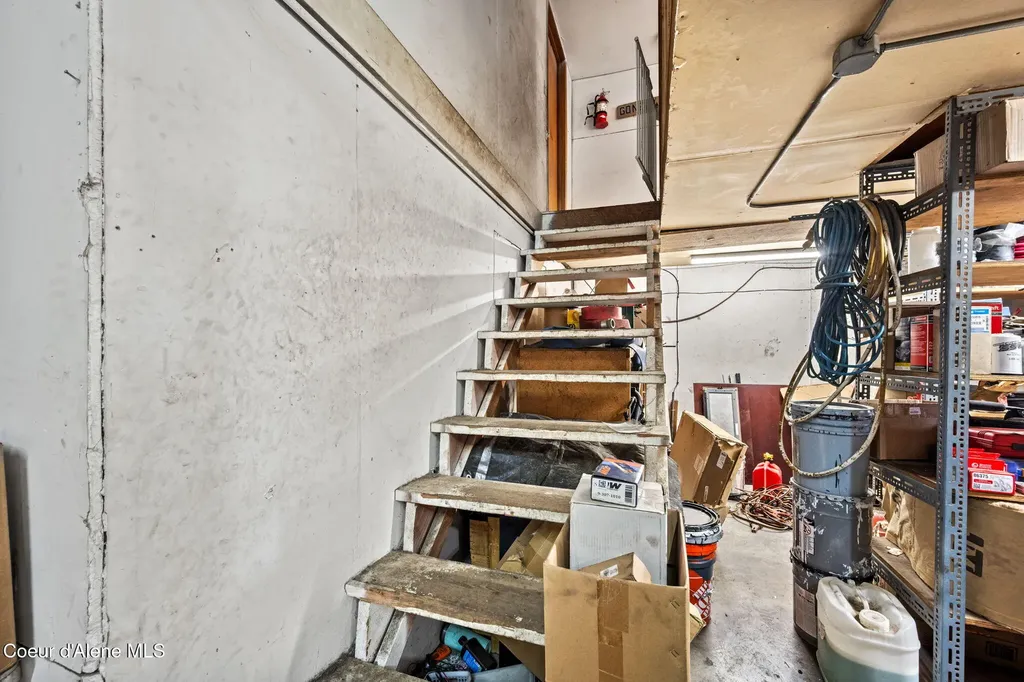 9719 W F Street Worley ID 83876