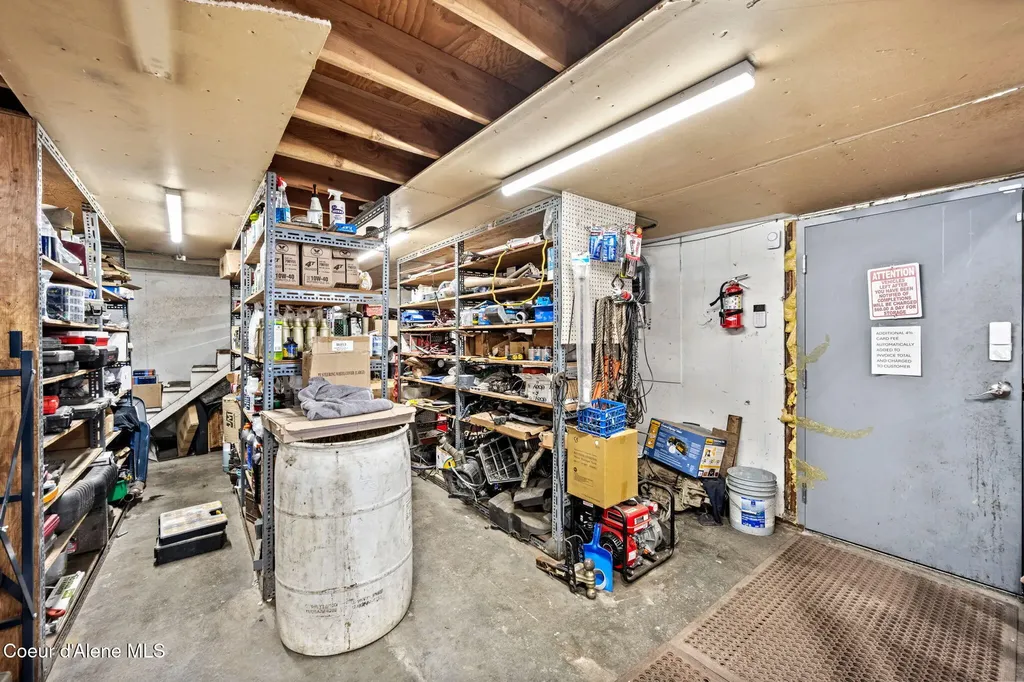 9719 W F Street Worley ID 83876