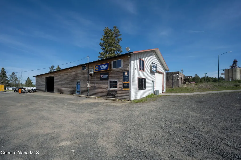 9719 W F Street Worley ID 83876