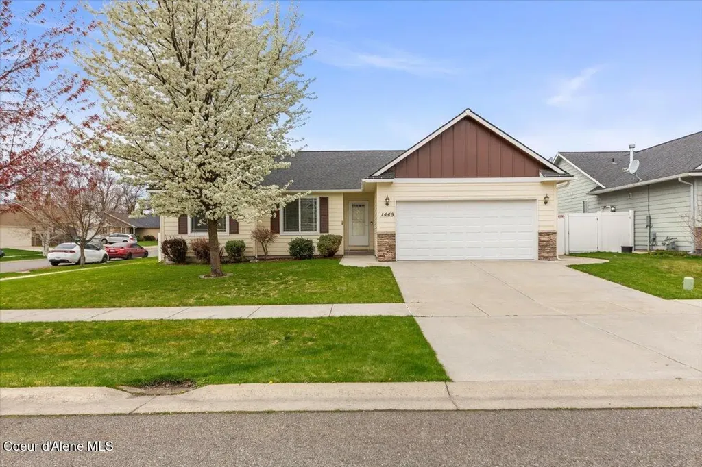 1449 N Moonstone Street Post Falls ID 83854