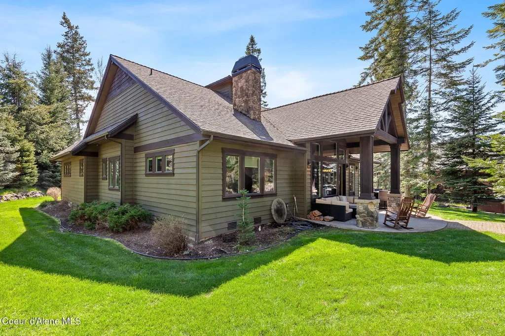 11205 N Arctic Falls Loop Hayden ID 83835