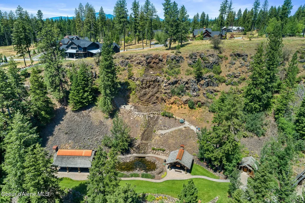 11205 N Arctic Falls Loop Hayden ID 83835