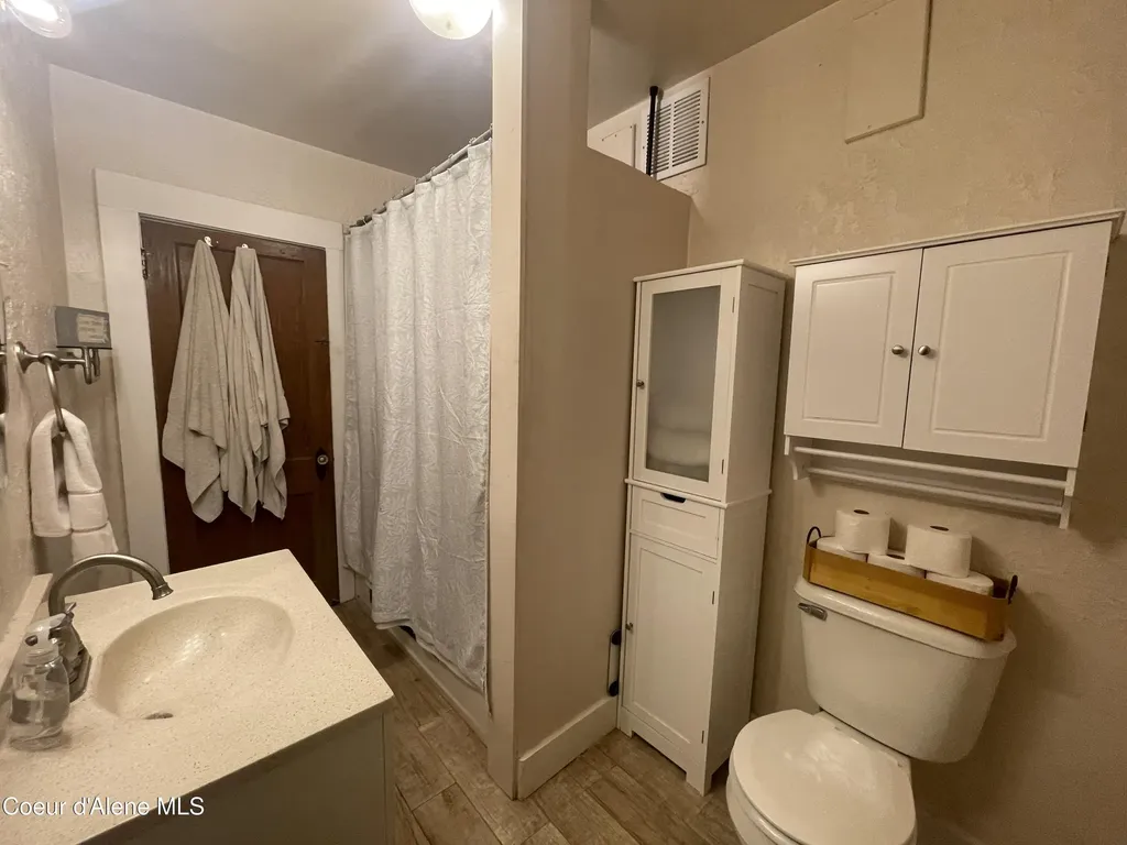 6645 Alderson Lane Bonners Ferry ID 83805