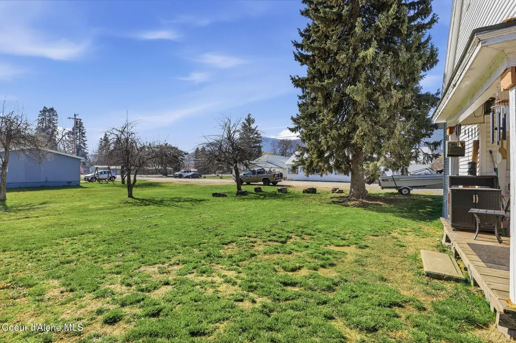 116 W 2nd Avenue Clark Fork ID 83811