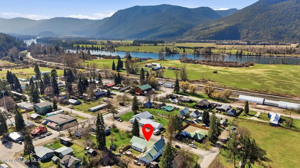 116 W 2nd Avenue Clark Fork ID 83811
