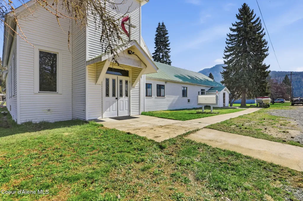 116 W 2nd Avenue Clark Fork ID 83811