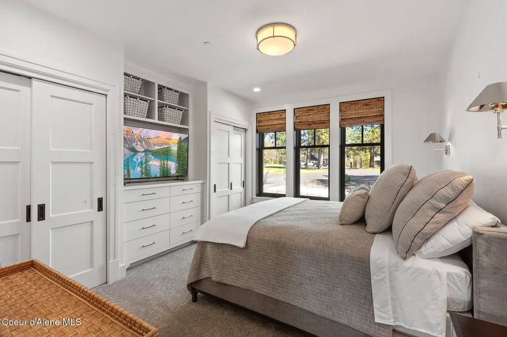 6007 S Grainger Court Harrison ID 83833