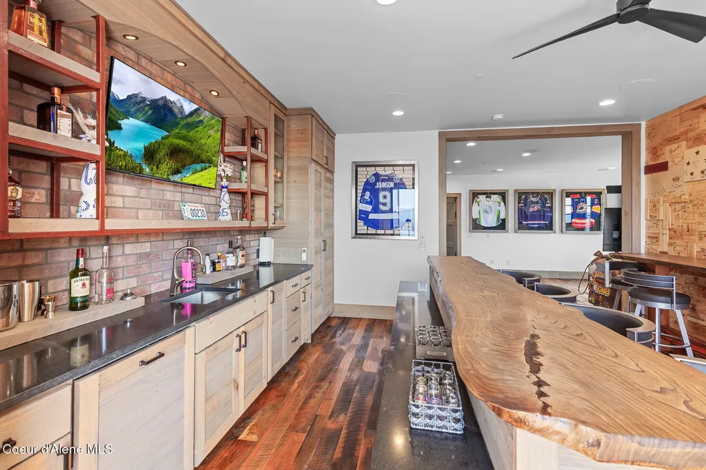 6007 S Grainger Court Harrison ID 83833