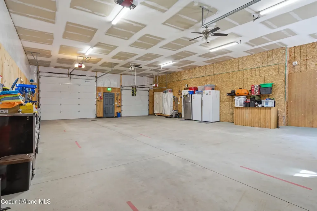 488988 U.s. 95 Sandpoint ID 83864