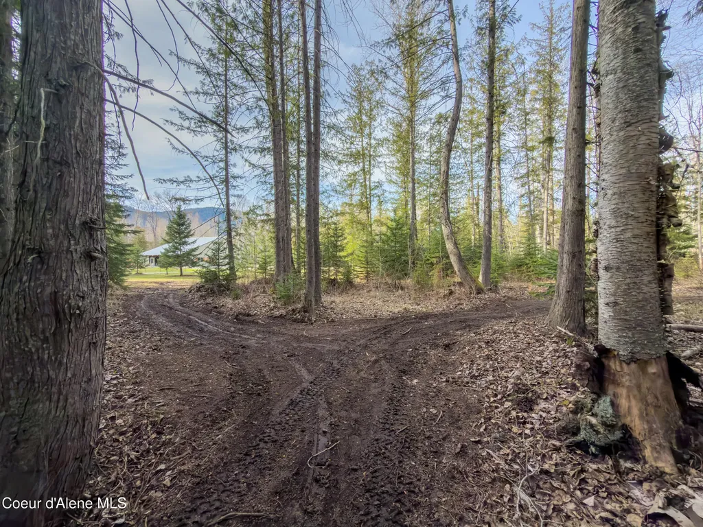 488988 U.s. 95 Sandpoint ID 83864