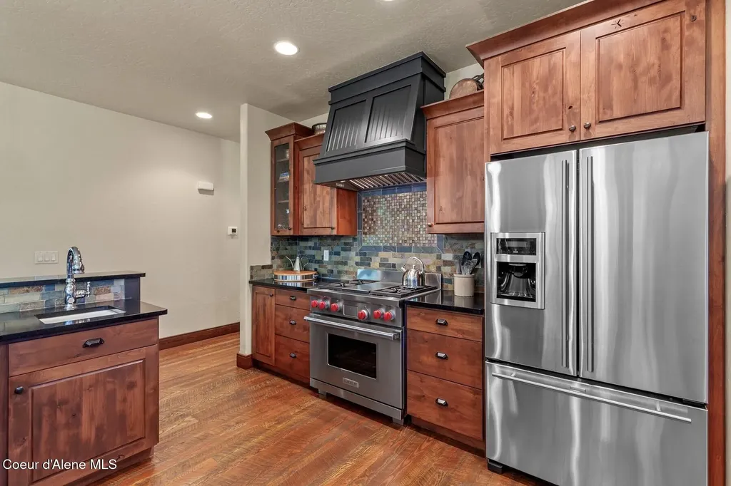 4456 E Eagles Mere Road Harrison ID 83833