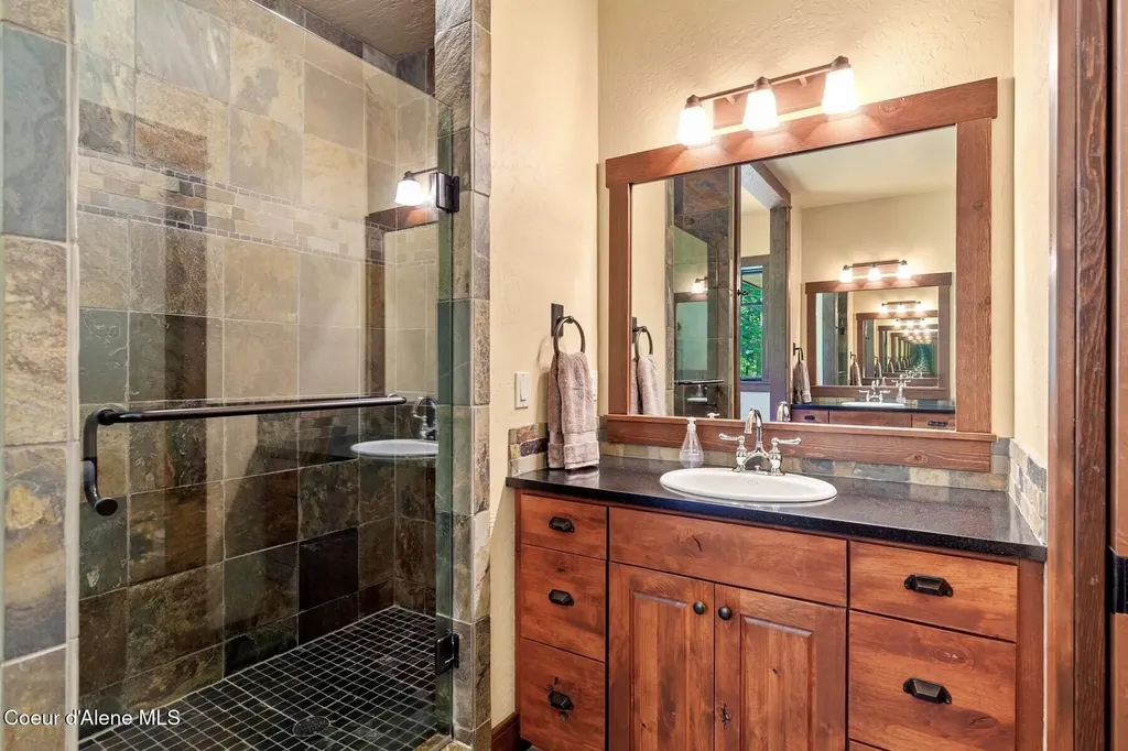 4456 E Eagles Mere Road Harrison ID 83833