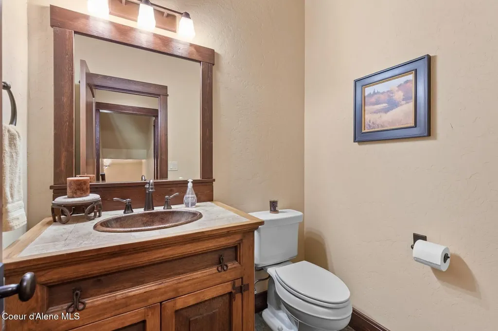 4456 E Eagles Mere Road Harrison ID 83833