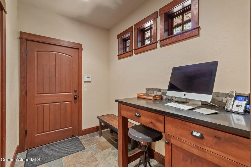 4456 E Eagles Mere Road Harrison ID 83833