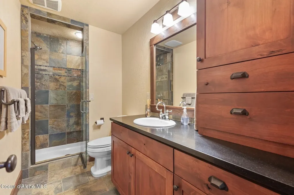 4456 E Eagles Mere Road Harrison ID 83833