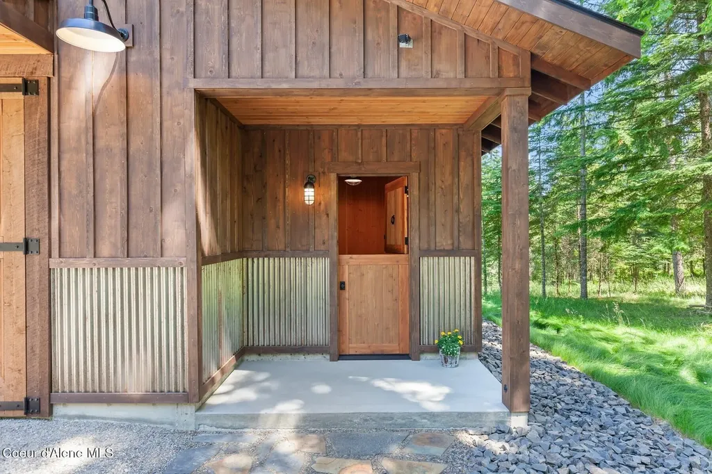 4456 E Eagles Mere Road Harrison ID 83833