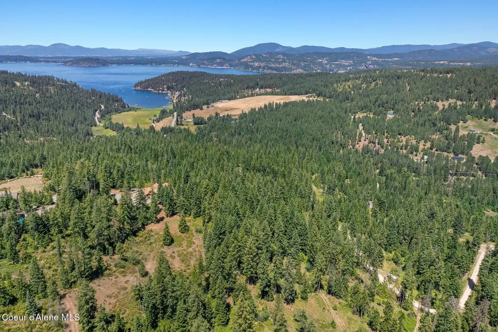 4456 E Eagles Mere Road Harrison ID 83833