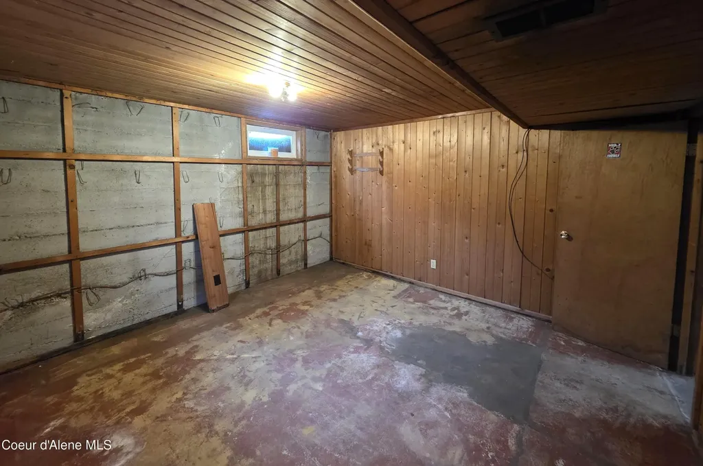 315 E Oak Avenue Osburn ID 83849