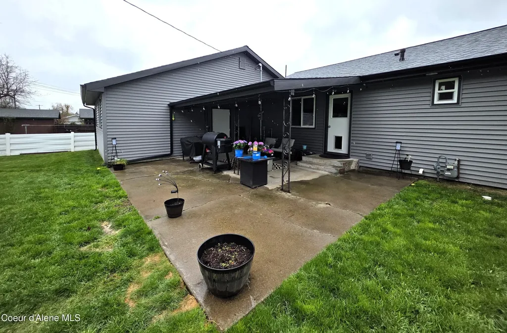315 E Oak Avenue Osburn ID 83849