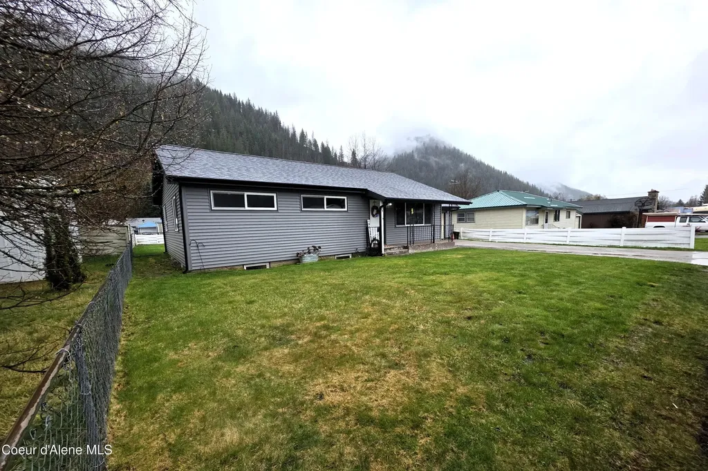 315 E Oak Avenue Osburn ID 83849