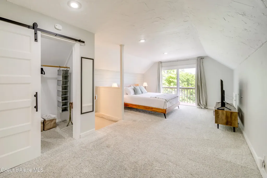 2824 E Upper Hayden Lake Road Hayden ID 83835