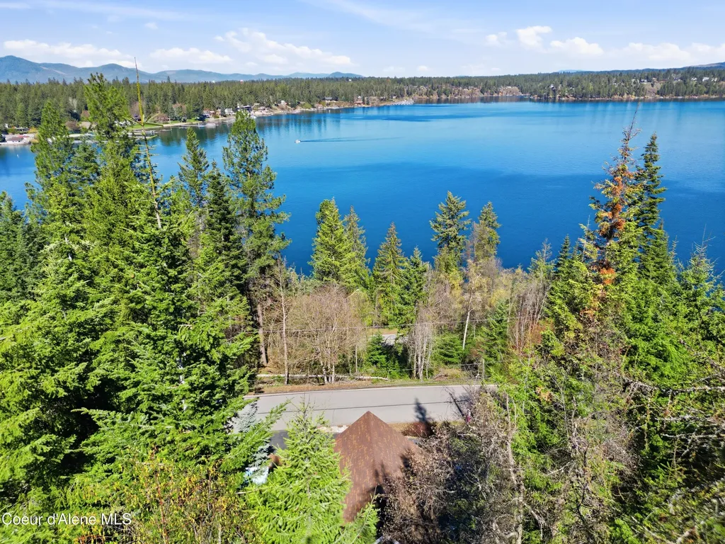 2824 E Upper Hayden Lake Road Hayden ID 83835
