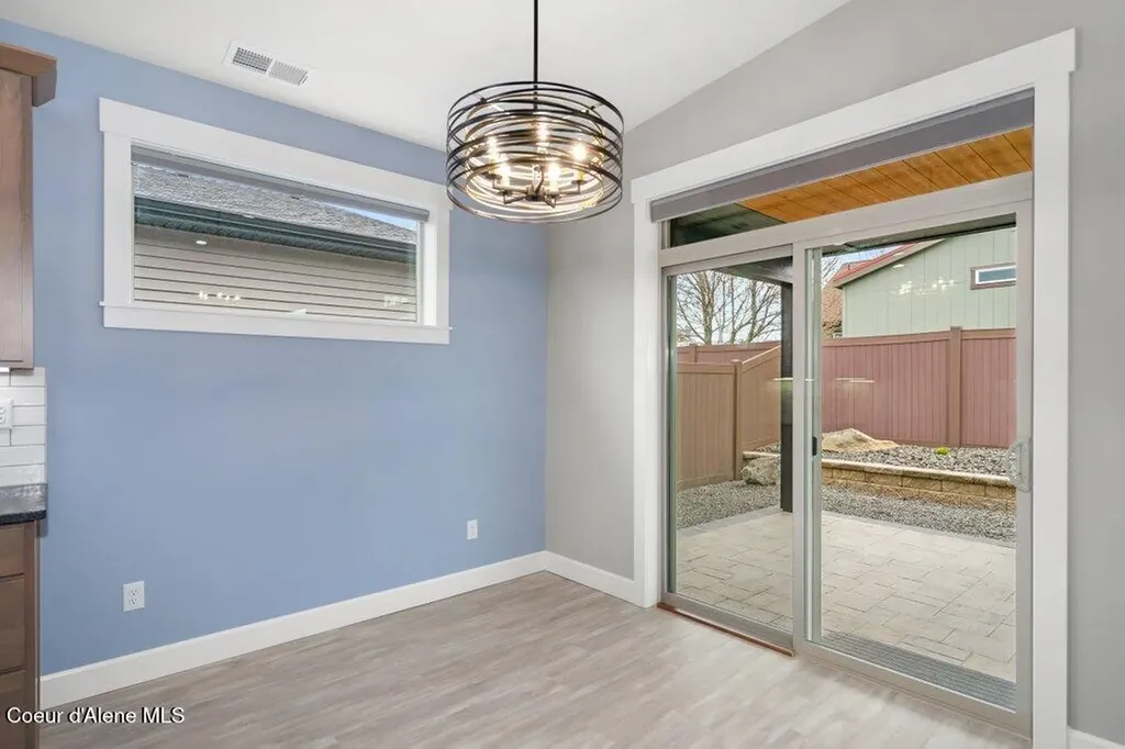 13902 N Rainier Loop Rathdrum ID 83858