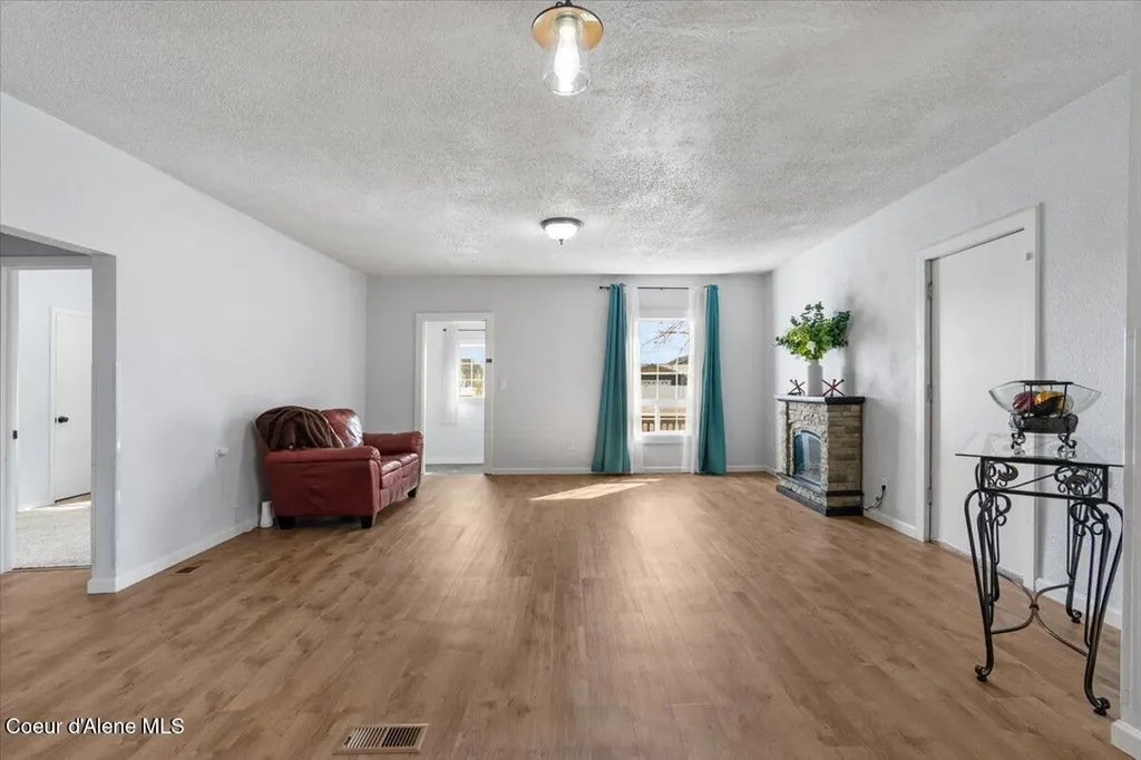3721 N Chase Road Post Falls ID 83854