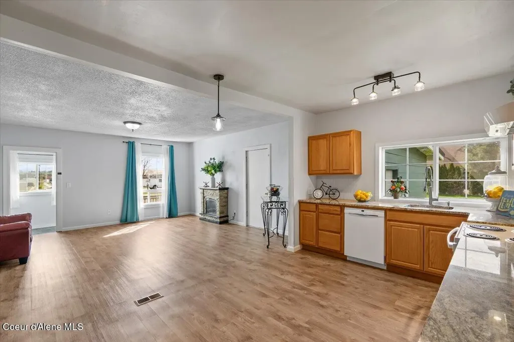3721 N Chase Road Post Falls ID 83854