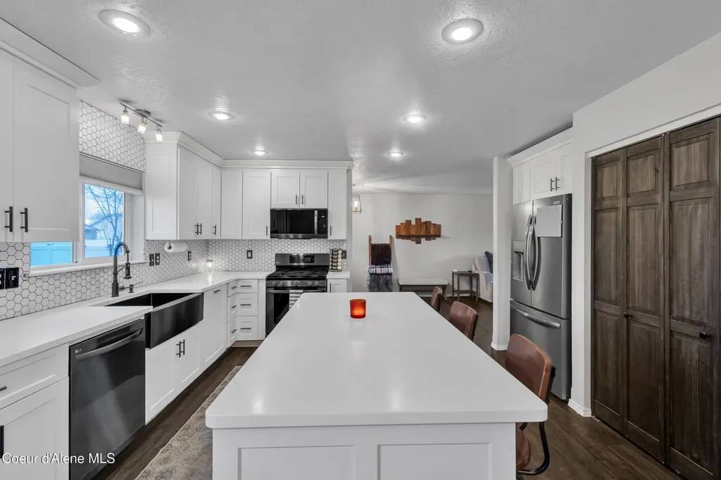 1055 E Warm Springs Avenue Post Falls ID 83854