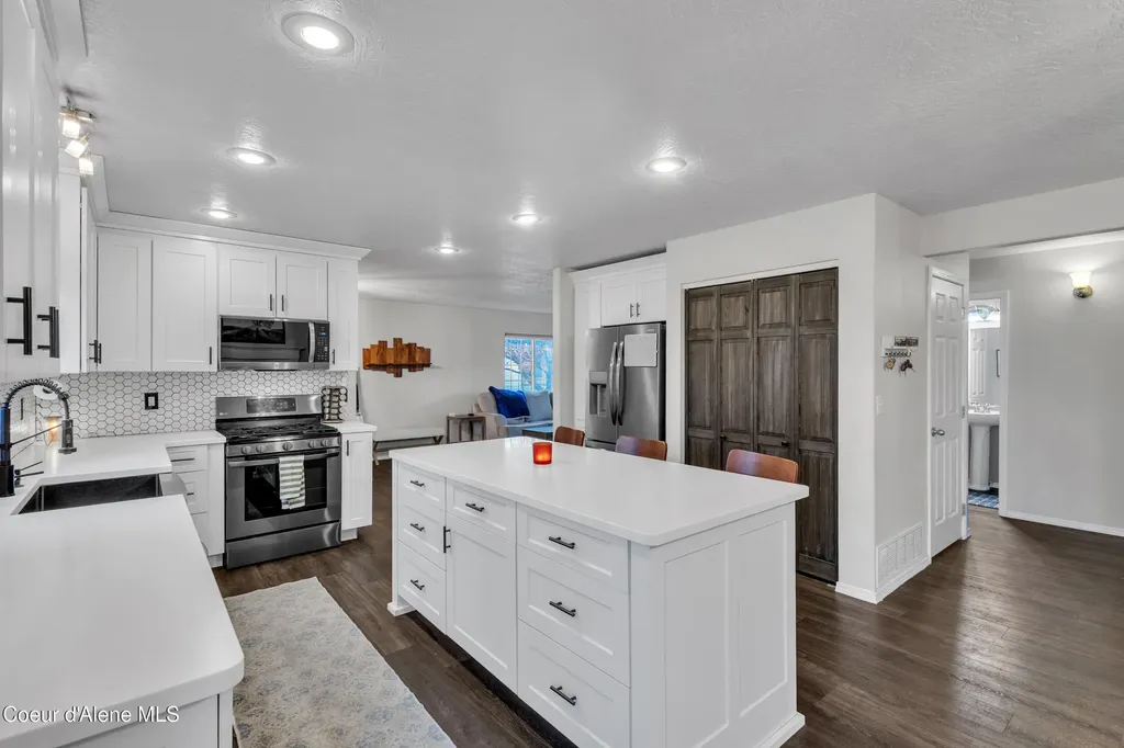 1055 E Warm Springs Avenue Post Falls ID 83854