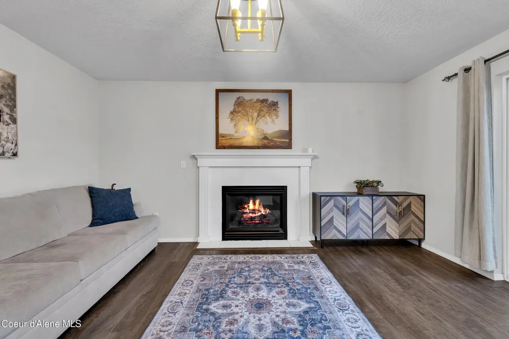 1055 E Warm Springs Avenue Post Falls ID 83854