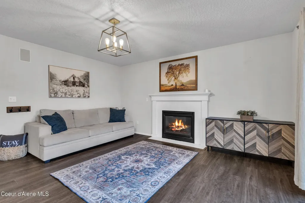 1055 E Warm Springs Avenue Post Falls ID 83854
