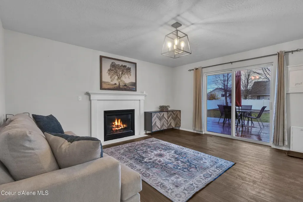 1055 E Warm Springs Avenue Post Falls ID 83854
