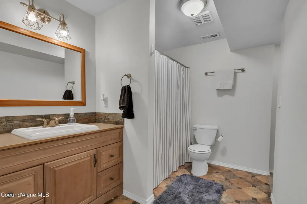 1055 E Warm Springs Avenue Post Falls ID 83854